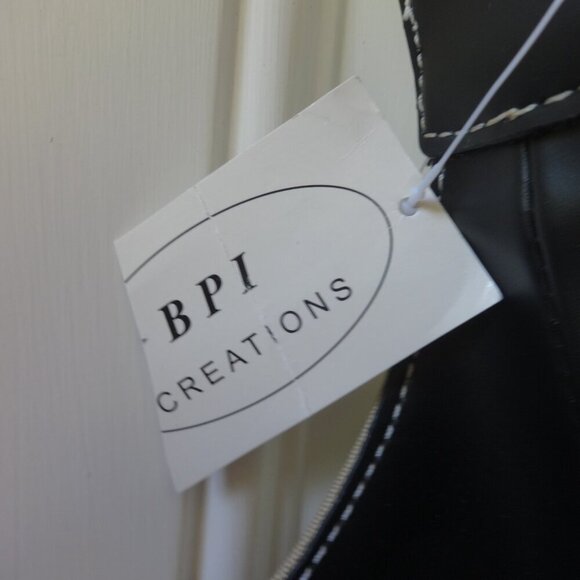 BPI Creations shoulder bag , tan canvas, black faux leather trim, top zip, NWT, - Picture 3 of 16